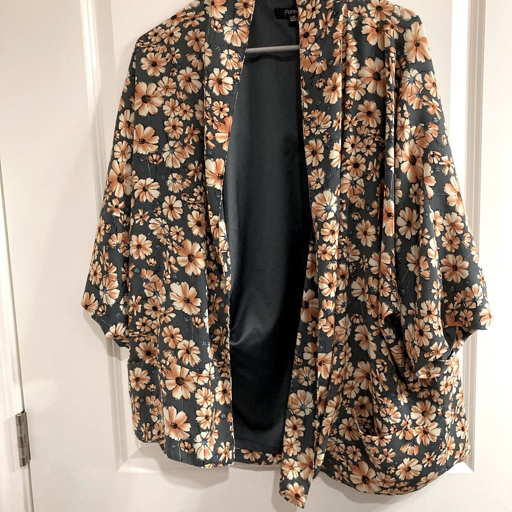 Forever 21, Floral Kimono, size large